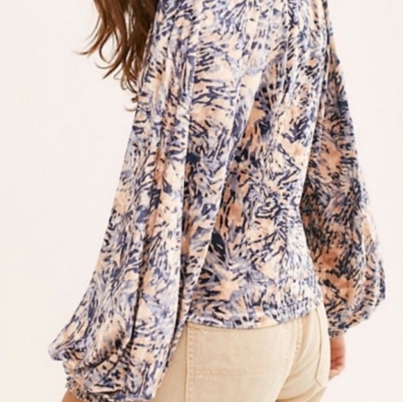 FREE People | EUC Go Get Em Top Blouse Crushed Velvet Size S - Picture 4 of 11